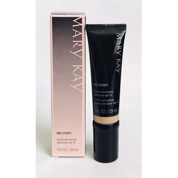 New In Box Mary Kay CC Cream Sunscreen Broad Spectrum SPF 15 Medium to Deep - Picture 1 of 5